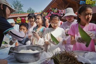 太阳记者：太阳会在周四主场对阵活塞时播放关于蒙蒂的致敬视频